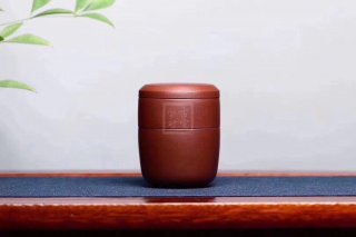 《紫砂快客杯旅行裝迷你款》經(jīng)典器型紫砂紫泥古樸典雅  《紫砂快客杯旅行裝迷你款》經(jīng)典器型紫砂紫泥古樸典雅