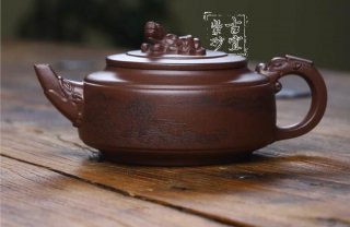 《瑞獸壺》  《瑞獸壺》