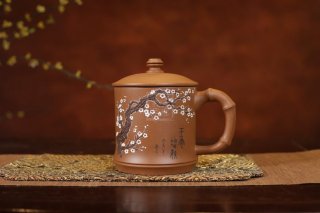 《竹節(jié)蓋杯-泥繪梅花款》紫砂壺實(shí)力派名家手工宜興茶壺茶具段泥  《竹節(jié)蓋杯-泥繪梅花款》紫砂壺實(shí)力派名家手工宜興茶壺茶具段泥