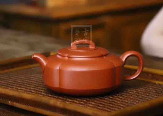《周盤》宜興紫砂壺工藝美術師手工紅皮龍泡茶壺周盤茶具  《周盤》宜興紫砂壺工藝美術師手工紅皮龍泡茶壺周盤茶具
