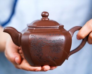 準(zhǔn)高工美壺推薦:【八面來風(fēng)】泥料:原礦紫  準(zhǔn)高工美壺推薦:【八面來風(fēng)】泥料:原礦紫