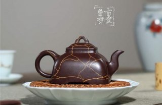 《冰紋孤菱》  《冰紋孤菱》