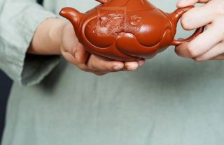 《魚(yú)化龍》  《魚(yú)化龍》