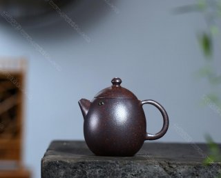龍蛋  龍蛋