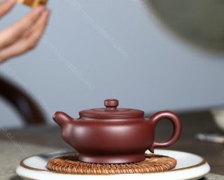 厚德  厚德
