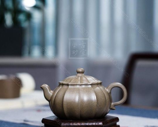 《筋紋梨形》  《筋紋梨形》