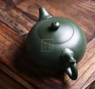 《乳鼎如意》宜興市紫砂壺民國(guó)綠全手工工藝美術(shù)師制作茶具套壺