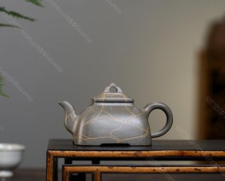 觚棱  觚棱