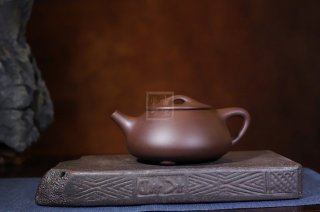 《景舟石瓢》宜興黃龍山紫泥紫砂壺茶具石瓢  《景舟石瓢》宜興黃龍山紫泥紫砂壺茶具石瓢