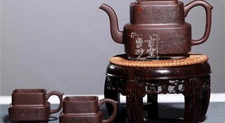 《祥龍獻瑞》  《祥龍獻瑞》