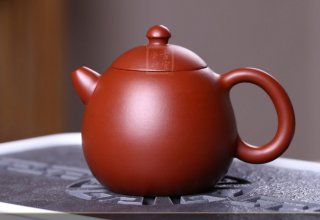 《龍蛋》宜興紫砂壺大紅袍助理工藝美術(shù)師手工茶壺茶具龍旦  《龍蛋》宜興紫砂壺大紅袍助理工藝美術(shù)師手工茶壺茶具龍旦