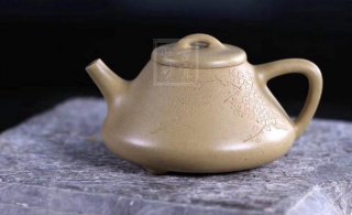 《子冶石瓢》宜興紫砂壺名家全手工茶壺實力實力派名家王成老師石瓢黃段  《子冶石瓢》宜興紫砂壺名家全手工茶壺實力實力派名家王成老師石瓢黃段