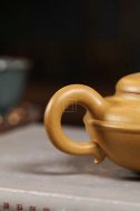 《線圓》宜興紫砂壺高級(jí)工藝美術(shù)師手工刻繪茶壺茶具黃金段泥線圓