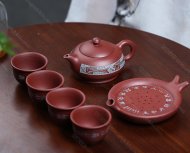 爆竹聲中一歲除，春風(fēng)送暖入屠蘇 【