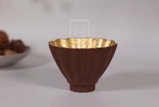 《紫砂鎏金百花杯》  《紫砂鎏金百花杯》