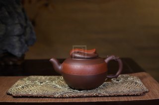 《雙色神龍》宜興紫砂壺名家工藝美術師純手工紫泥泡茶壺茶具套裝  《雙色神龍》宜興紫砂壺名家工藝美術師純手工紫泥泡茶壺茶具套裝