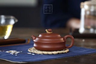 《蝸牛壺》  《蝸牛壺》