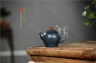 《月兔送福》  《月兔送福》