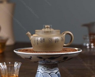 《梵塵》  《梵塵》