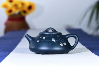 《石瓢》宜興紫砂壺實(shí)力派名家手工刻繪天青泥石瓢泡茶壺具  《石瓢》宜興紫砂壺實(shí)力派名家手工刻繪天青泥石瓢泡茶壺具
