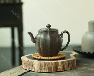 君菱  君菱