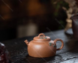 玉松  玉松