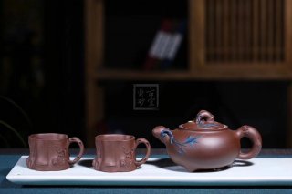 《松竹梅》紫砂壺宜興高級工藝美術師手工泡茶壺紫泥茶具茶壺  《松竹梅》紫砂壺宜興高級工藝美術師手工泡茶壺紫泥茶具茶壺