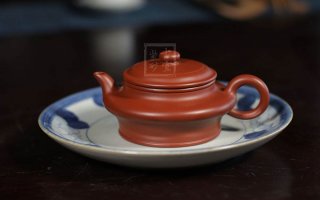 《水扁壺》  《水扁壺》