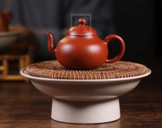 《梨形》宜興紫砂壺實(shí)力派名家純手工朱泥泡茶壺梨形茶具  《梨形》宜興紫砂壺實(shí)力派名家純手工朱泥泡茶壺梨形茶具