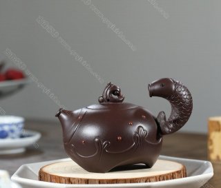 魚樂  魚樂
