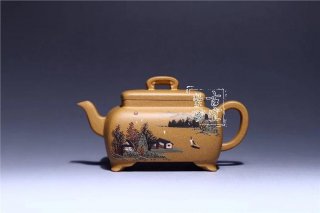 《四足玲瓏》  《四足玲瓏》