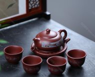 爆竹聲中一歲除，春風(fēng)送暖入屠蘇 【