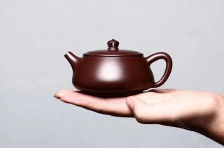 精品實(shí)用器【靈玉壺】泥料:原礦紫朱  精品實(shí)用器【靈玉壺】泥料:原礦紫朱