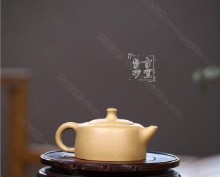 《天際》  《天際》