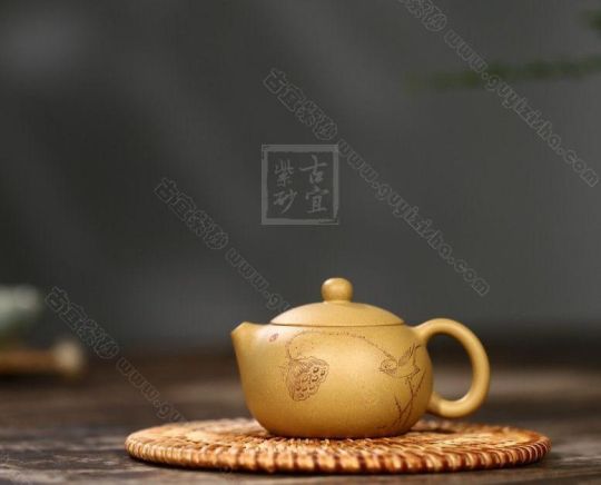 《荷香西施》  《荷香西施》