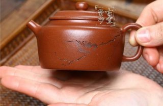 《德鐘》  《德鐘》