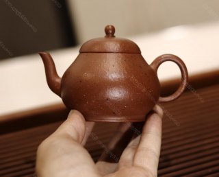梨形  梨形