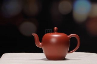 《美人肩》宜興大紅袍工藝美術師手工紫砂壺泡茶壺茶具美人肩  《美人肩》宜興大紅袍工藝美術師手工紫砂壺泡茶壺茶具美人肩