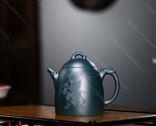 龍御秦權  龍御秦權