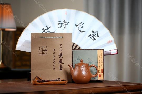 含苞待放  含苞待放
