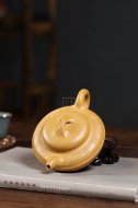 《線圓》宜興紫砂壺高級(jí)工藝美術(shù)師手工刻繪茶壺茶具黃金段泥線圓