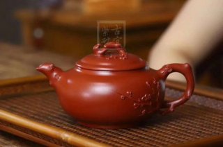 《鐵骨寒梅》  《鐵骨寒梅》