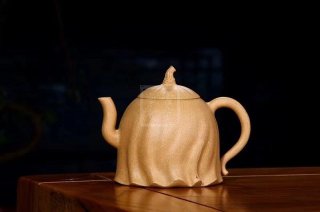 《梵蓮》宜興紫砂壺工藝美術(shù)師手工茶壺段泥紫砂壺  《梵蓮》宜興紫砂壺工藝美術(shù)師手工茶壺段泥紫砂壺