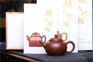 《水平》  《水平》
