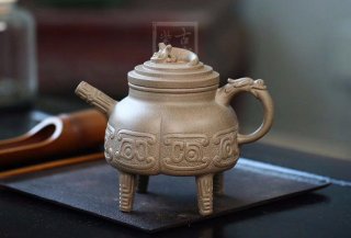 《玉龍寶鼎》  《玉龍寶鼎》