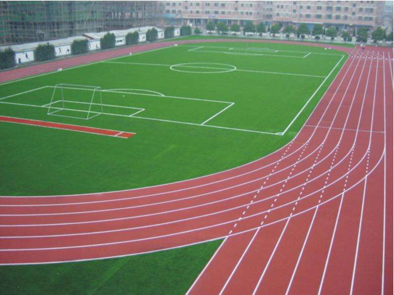 玉峰人造草坪足球場