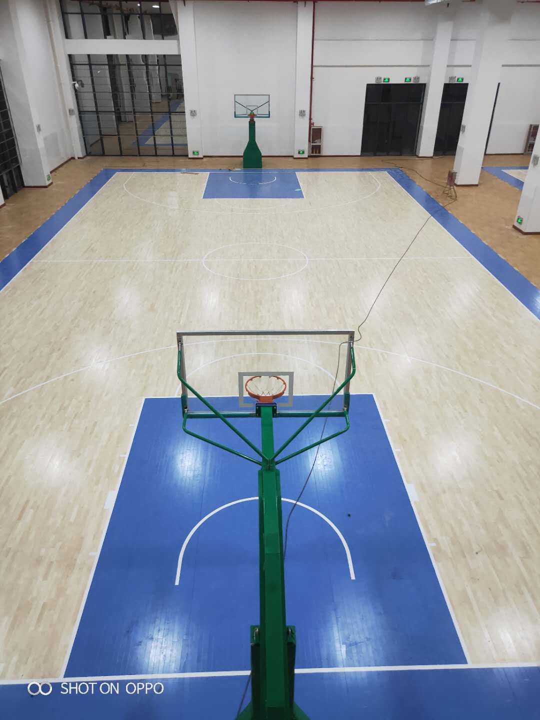 玉峰體育籃球場籃球架