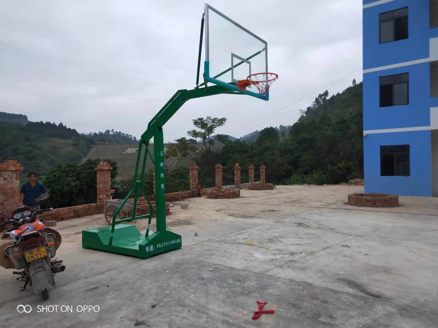 隆安縣城廂鎮那降水庫小箱籃球架項目-【玉峰體育】